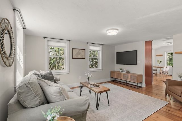 44 Exchange St, Holliston, MA 01746