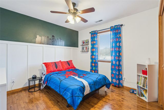 973 202nd Avenue, Pella, IA 50219