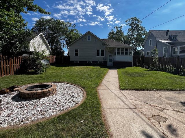 808 Dodge Street, Eau Claire, WI 54701