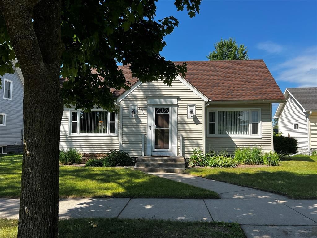 808 Dodge Street, Eau Claire, WI 54701