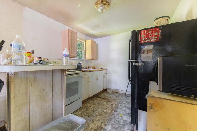 2007 W 61ST STREET, Tampa, FL 33619