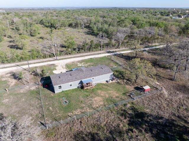 194 Williams LN A, Cedar Creek, TX 78612