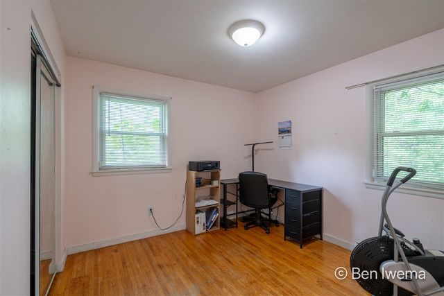 4623 Grantwood Avenue, Kentwood, MI 49508