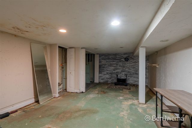 4623 Grantwood Avenue, Kentwood, MI 49508