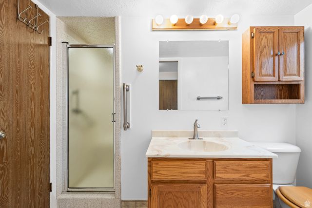 5907 S BRASS DR, Salt Lake City, UT 84118