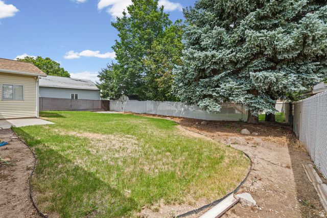 5907 S BRASS DR, Salt Lake City, UT 84118