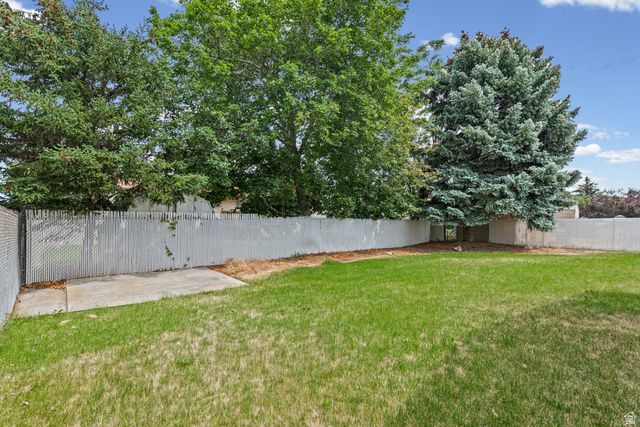 5907 S BRASS DR, Salt Lake City, UT 84118