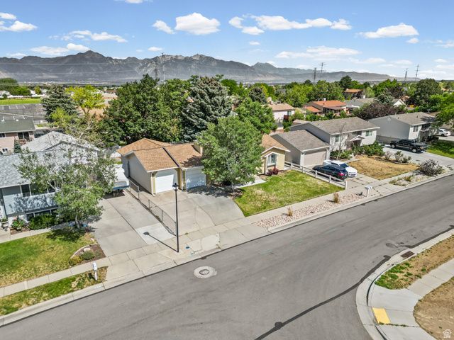 5907 S BRASS DR, Salt Lake City, UT 84118