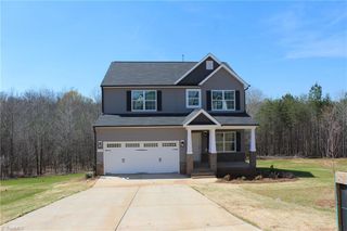1442 Reading Court 84 KL, Burlington, NC 27217