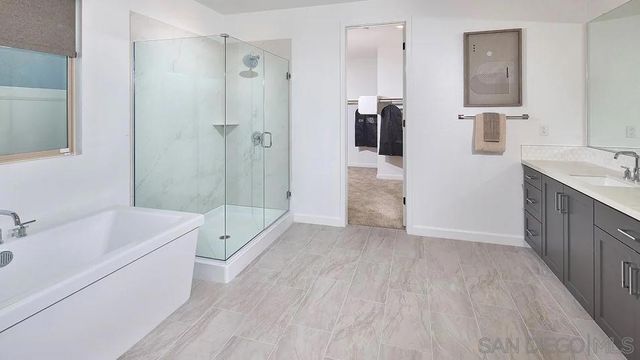 5561 Dora Way, Oceanside, CA 92057