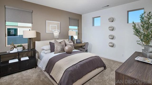 5561 Dora Way, Oceanside, CA 92057