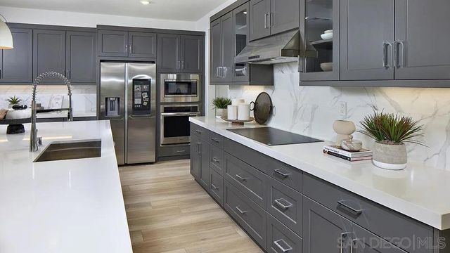 5561 Dora Way, Oceanside, CA 92057