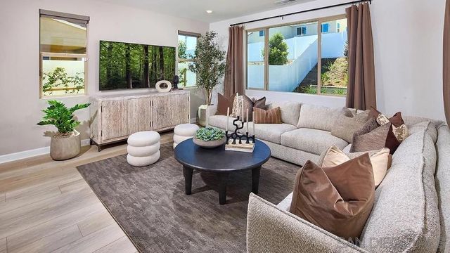 5561 Dora Way, Oceanside, CA 92057