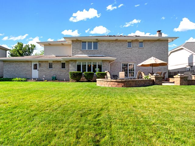 7824 Sea Pines Road, Orland Park, IL 60462