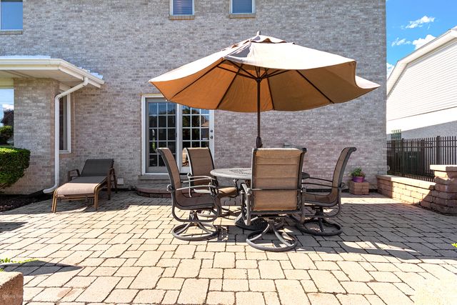 7824 Sea Pines Road, Orland Park, IL 60462