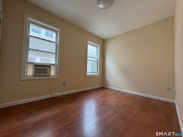 752 Boston Avenue 2fl, Bridgeport, CT 06610