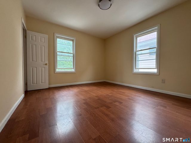 752 Boston Avenue 2fl, Bridgeport, CT 06610