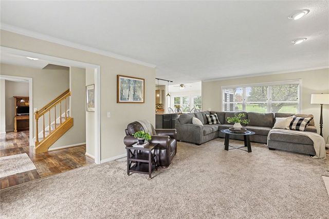 881 Taylor Rise, Victor, NY 14564