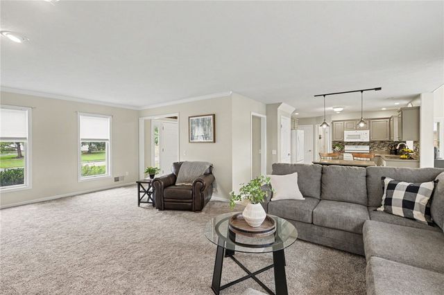 881 Taylor Rise, Victor, NY 14564
