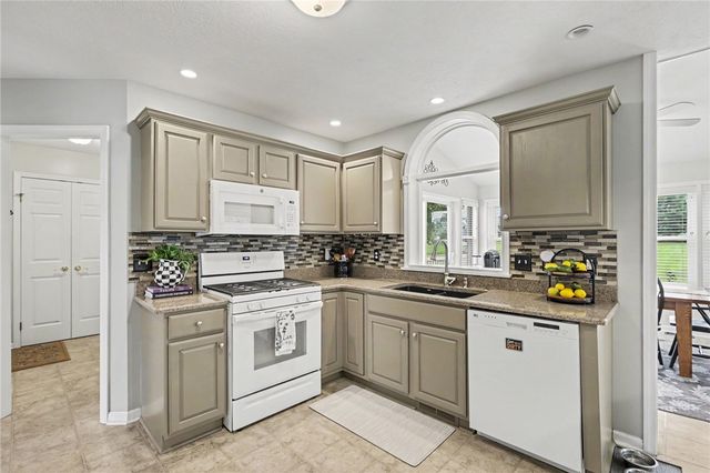 881 Taylor Rise, Victor, NY 14564