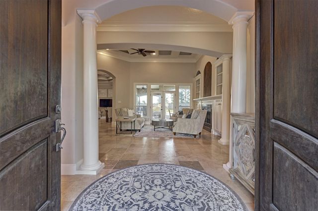 18823 Quiet Water Way, Montgomery, TX 77356