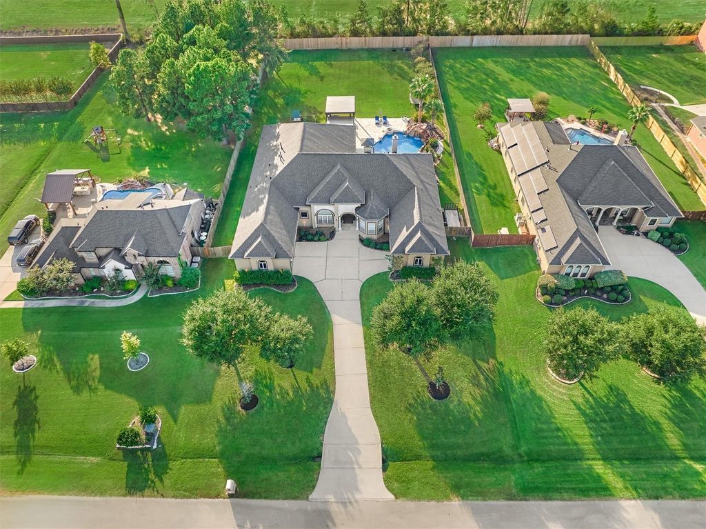 18823 Quiet Water Way, Montgomery, TX 77356