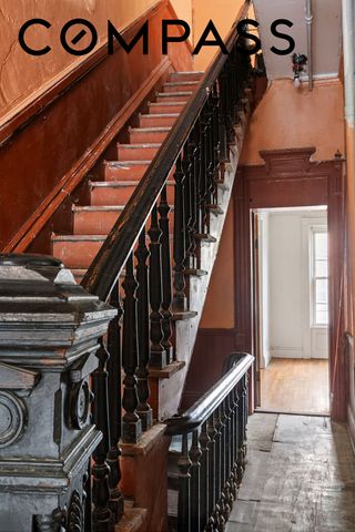 266 St James Place, New York City, NY 11238