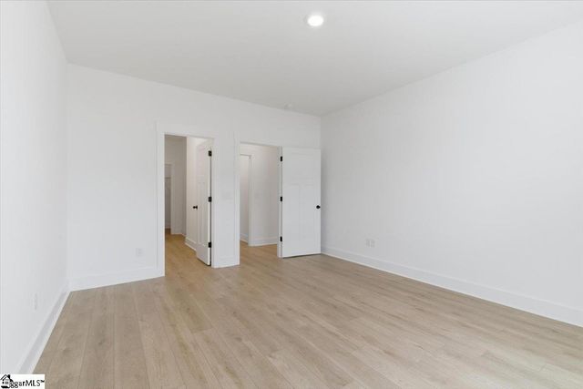 413 Crestcreek Drive, Anderson, SC 29621