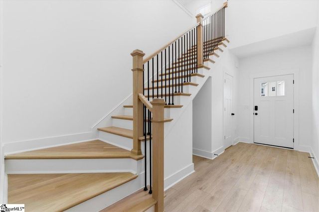 413 Crestcreek Drive, Anderson, SC 29621