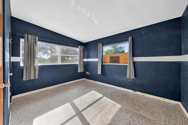 710 TWIN OAKS LANE, Eustis, FL 32726