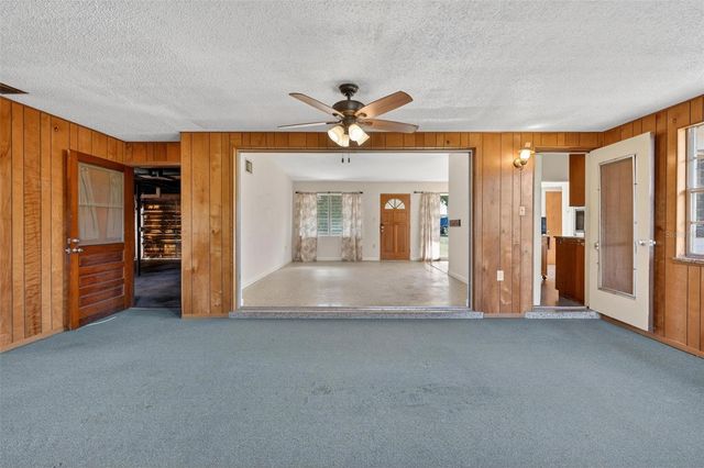 710 TWIN OAKS LANE, Eustis, FL 32726