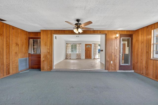 710 TWIN OAKS LANE, Eustis, FL 32726