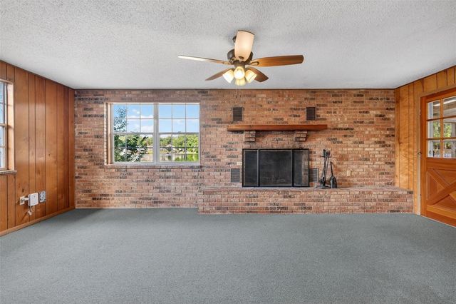 710 TWIN OAKS LANE, Eustis, FL 32726