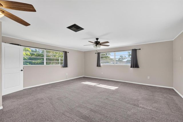 710 TWIN OAKS LANE, Eustis, FL 32726