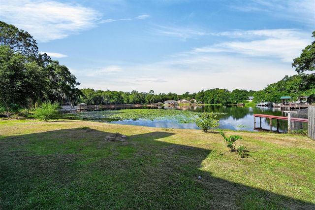 710 TWIN OAKS LANE, Eustis, FL 32726