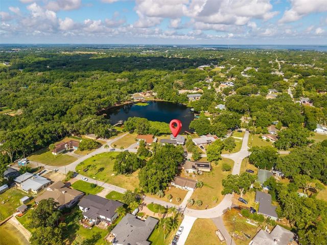 710 TWIN OAKS LANE, Eustis, FL 32726