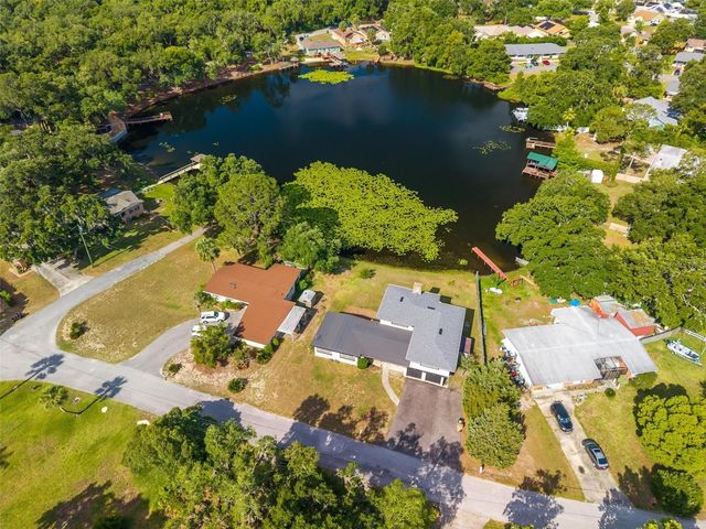 710 TWIN OAKS LANE, Eustis, FL 32726