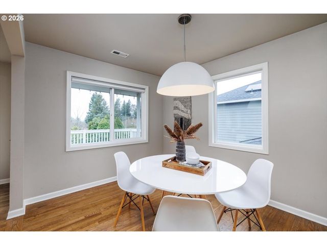 1605 Sw 88TH Ave, Portland, OR 97225