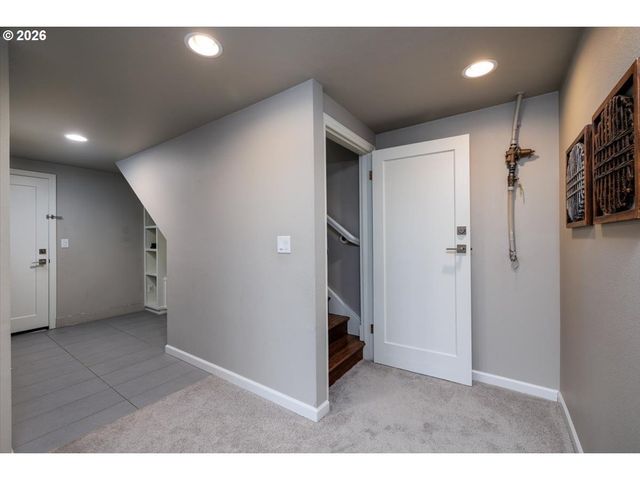 1605 Sw 88TH Ave, Portland, OR 97225