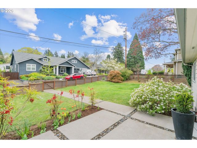 1605 Sw 88TH Ave, Portland, OR 97225
