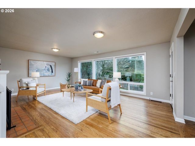 1605 Sw 88TH Ave, Portland, OR 97225