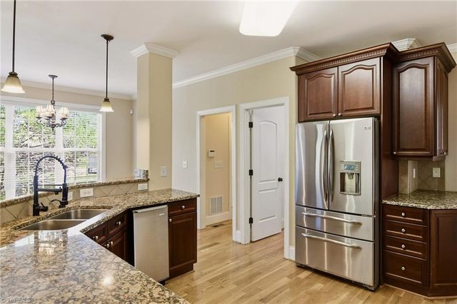 3304 Willow Wind Drive, Pfafftown, NC 27040