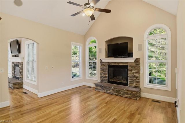 3304 Willow Wind Drive, Pfafftown, NC 27040