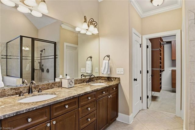3304 Willow Wind Drive, Pfafftown, NC 27040