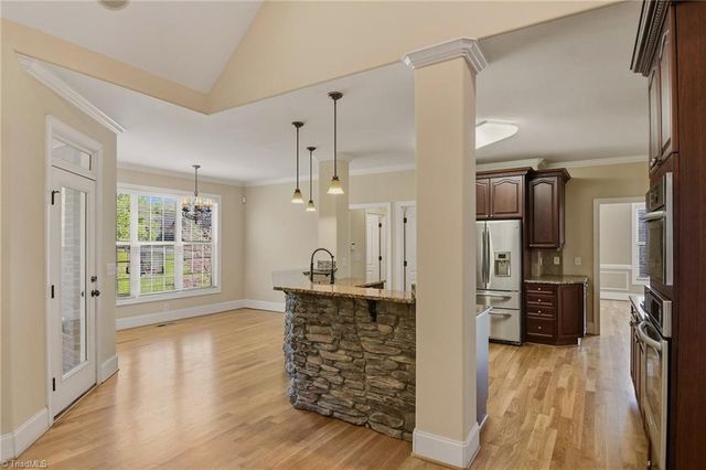 3304 Willow Wind Drive, Pfafftown, NC 27040