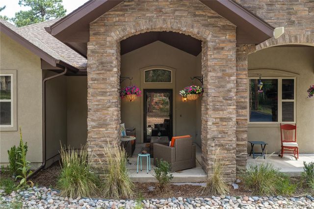 1395 Gore Circle, Larkspur, CO 80118