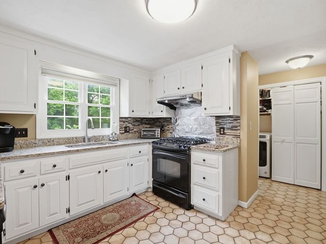 293 Davis Street, Northborough, MA 01532
