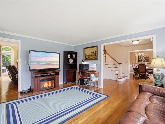 293 Davis Street, Northborough, MA 01532