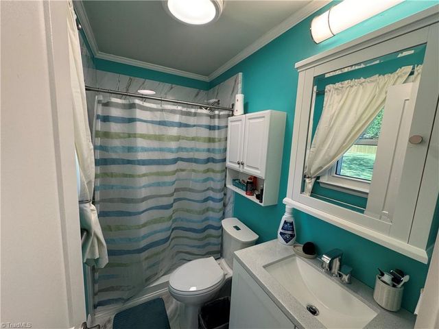2436 Wickham Road, Kernersville, NC 27284