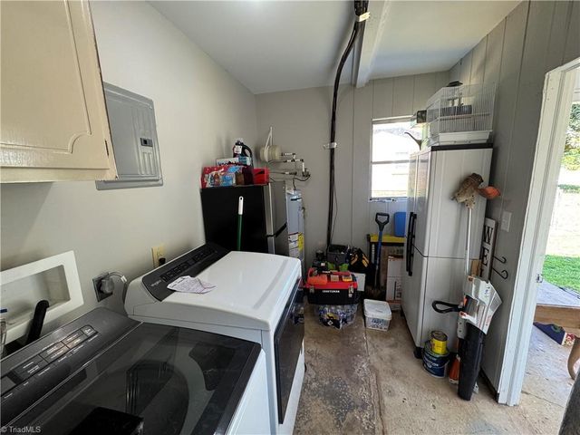 2436 Wickham Road, Kernersville, NC 27284